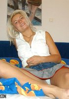 Торчащие сиськи возбудили мужика 4 фото