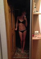 Гламурная бестия сделала в отеле интимное селфи 7 фото